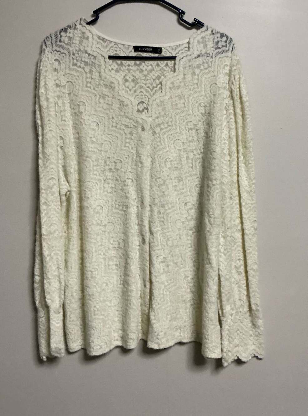 LUXVEER Women's 2XL White Floral Lace Long Sleeve Button-Down Cardigan